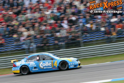 Donald Molenaar pakte uiteindelijk de zege in race 2